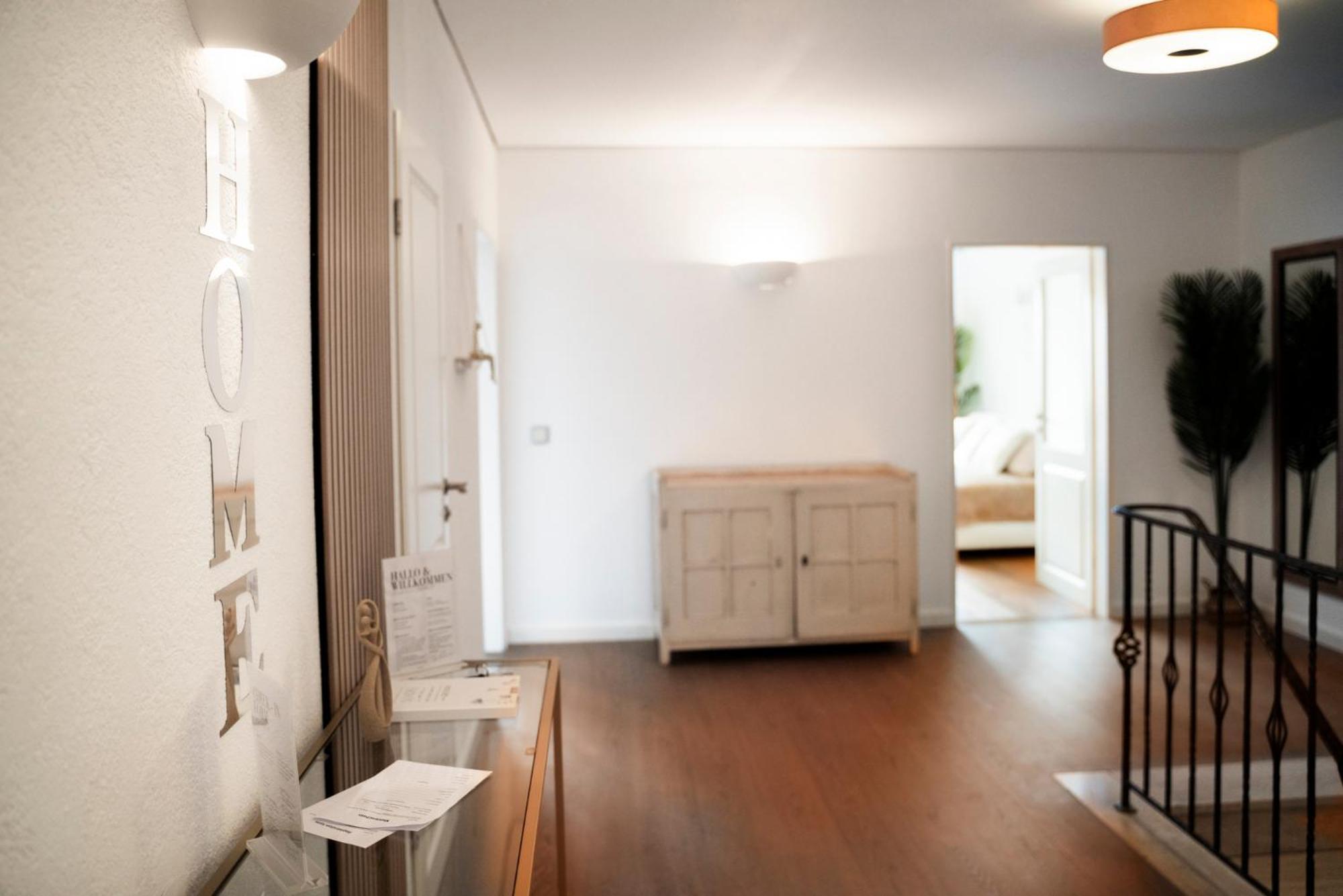 Ferienwohnung 130M2 Loft - Balkon, Smart Tv, Badewanne, Kaffee Rosenheim Exterior foto