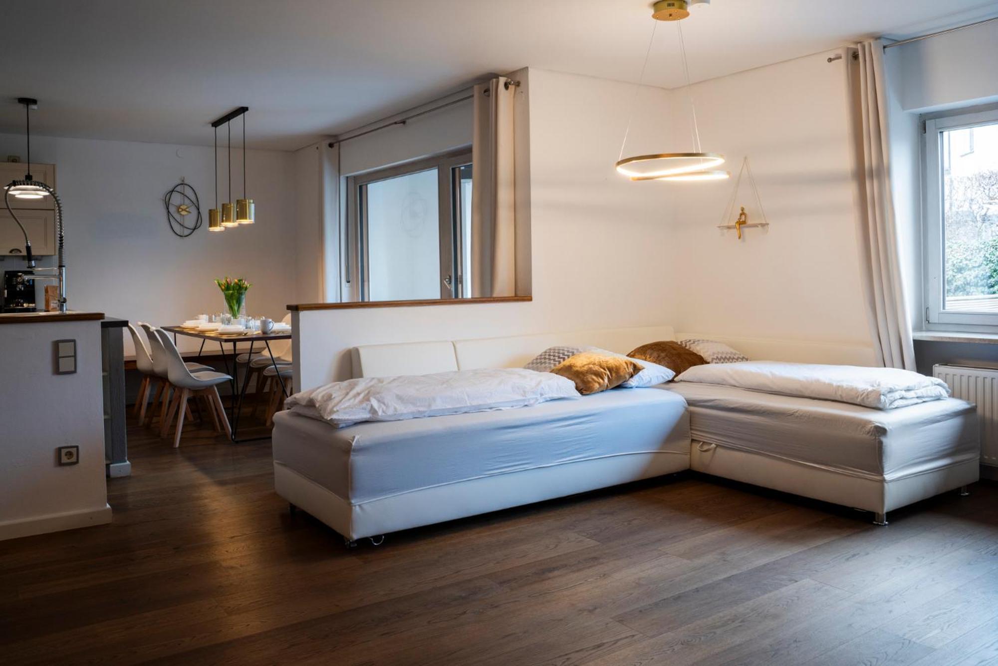 Ferienwohnung 130M2 Loft - Balkon, Smart Tv, Badewanne, Kaffee Rosenheim Exterior foto